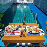 Yazar Lara ホテル アンタルヤ