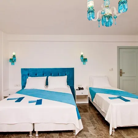 Yazar Lara Hotell 3*