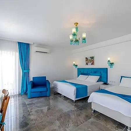 Yazar Lara Hotel