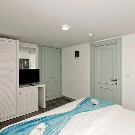 Hotel Yazar Lara 3*