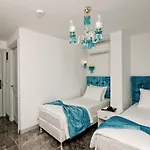 Hotel Yazar Lara 3*