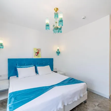 Yazar Lara Hotel