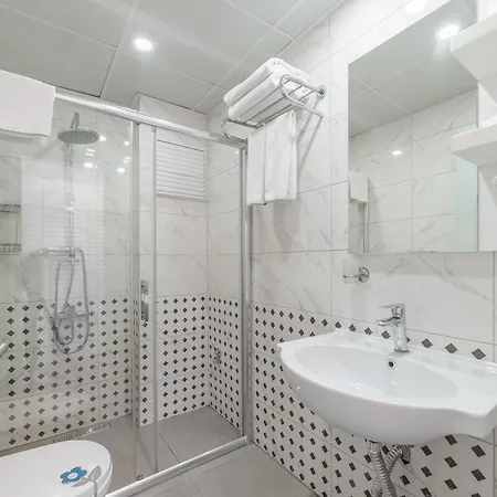 Yazar Lara Hotel 3*