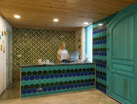 Yazar Lara Hotel