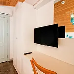 Yazar Lara Hotel
