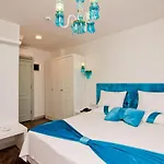 Yazar Lara Hotel