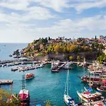 Hotel Yazar Lara