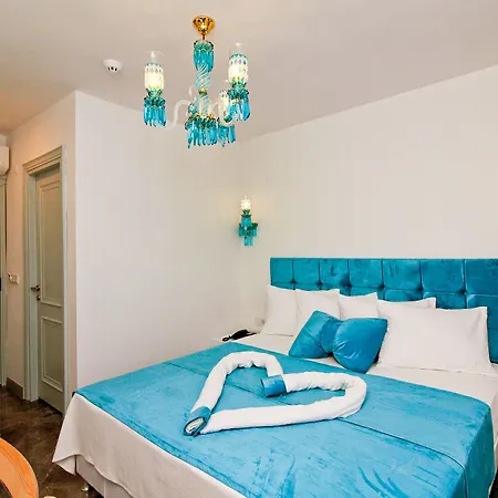 Hotell Yazar Lara 3*
